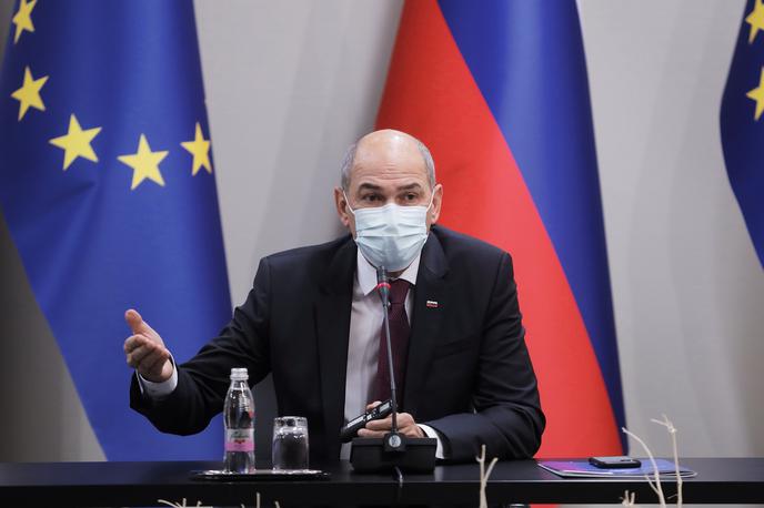 Janez Janša | Evropski parlament bo prihodnji teden razpravljal tudi o svobodi medijev v Sloveniji. Na fotografiji premier Janez Janša. | Foto STA