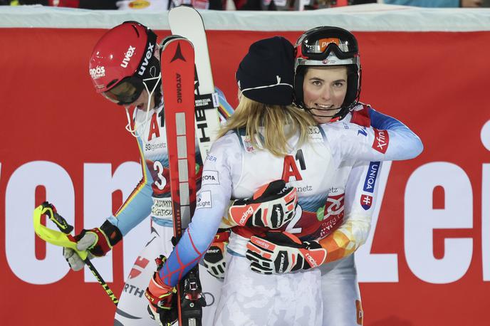 Mikaela Shiffrin, Petra Vlhova, Schladming |  Mikaela Shiffrin je premagala Petro Vlhovo, si je pa Slovakinja že zagotovila mali kristalni globus. | Foto Guliverimage