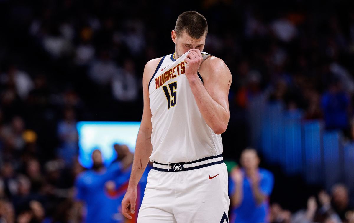 Nikola Jokić | Srbski zvezdnik Nikola Jokić je moral še drugič v kratkem času na domačem parketu priznati premoč Oklahoma Cityju. | Foto Reuters