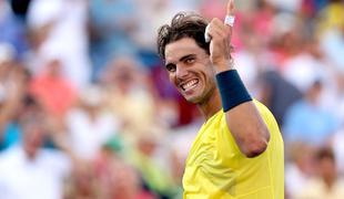 Nadal nad Isnerja, Serena po krono proti Azarenki