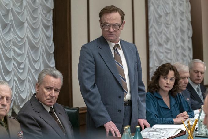 Odlična trojica: Stellan Skarsgård (Boris Ščerbina), Emily Watson (Ulana Komjuk) in Jared Harris (Valerij Legasov) | Foto: HBO