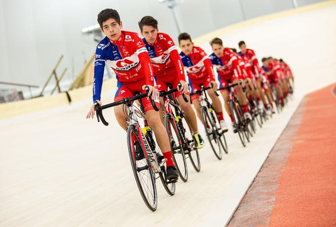 Na velodromu se trenira na pridobivanju hitrosti, vadbi šprinta, kronometra ... | Foto: Vid Ponikvar