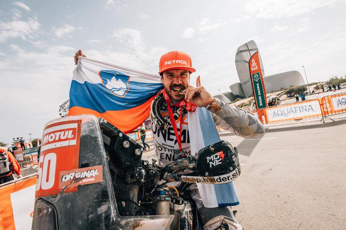 Dakar Simon Marčič | Simon Marčič gre samozavestno na Dakar, a se zaveda glavne šibkosti svojega motorja. | Foto Denis Janežič