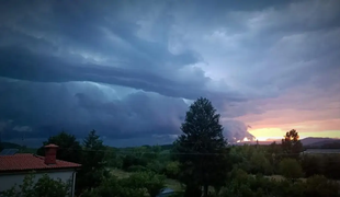 Padavine čez dan po vsej državi, ponoči brez večjih težav