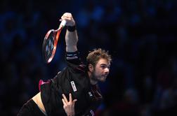 Wawrinka v polfinale Londona, Murry domov