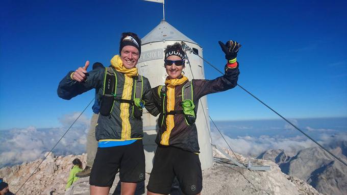 Turna smučarja in gorska tekača Nejc Kuhar in Luka Kovačič sta lastnika hitrostnega rekorda na Triglav. Potrebovala sta uro in 29 minut. | Foto: Osebni arhiv