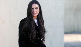 Demi Moore se je oglasila z dopusta, sledilci so takoj prepoznali, kje je