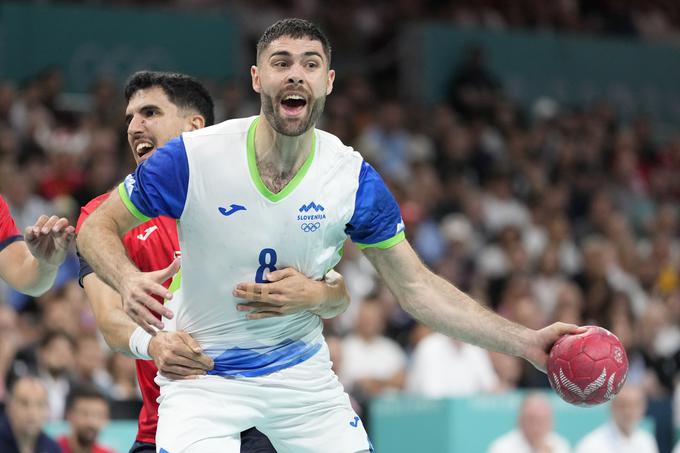 Blaž Janc je bil v prvem polčasu najboljši slovenski rokometaš, potem ko je dosegel štiri gole. | Foto: Guliverimage