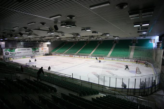 "Nihče si ne želi igrati pred praznimi tribunami." Prvenstvo brez gledalcev bi pomenilo pol milijona evrov izgube. | Foto: Matic Klanšek Velej/Sportida