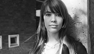 Umrla francoska pevka in modna muza Françoise Hardy