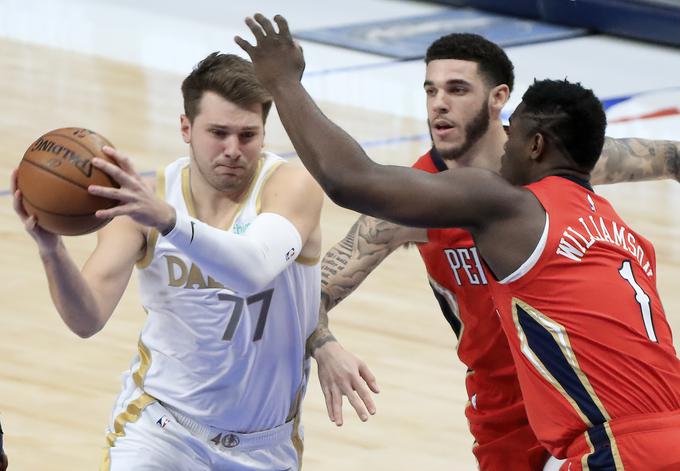 Novi slovenski rekord v ligi NBA po zaslugi vročega Dončića znaša 46 točk! Dallas je izvrstno metal za tri točke, zadel je kar 25 od 45 metov. | Foto: Reuters