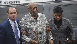 Cosby končno aretiran zaradi posilstva