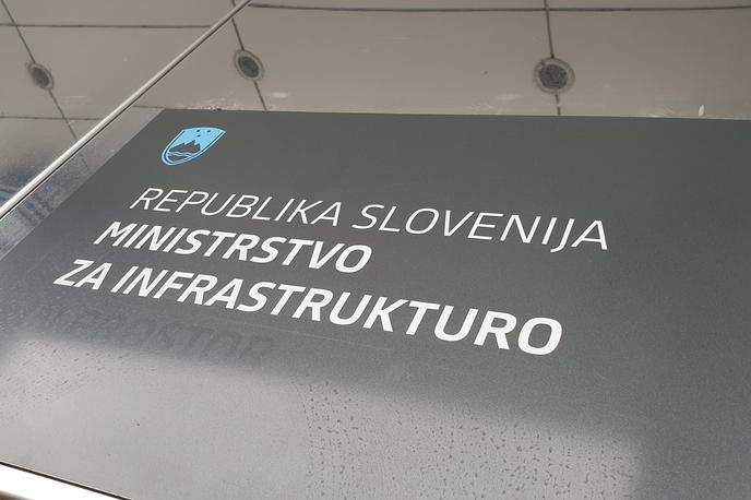 Ministrstvo za infrastrukturo infrastruktura Alenka Bratušek | Inšpektorat RS za infrastrukturo poostreno izvaja nadzor preverjanja in izpolnjevanja pogoja PCT. | Foto Metka Prezelj