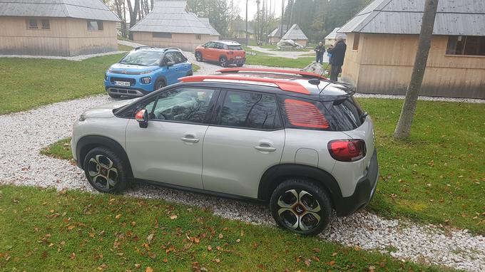 Francoska znamka se je pridružila valu klasičnih crossoverjev. | Foto: Gregor Pavšič