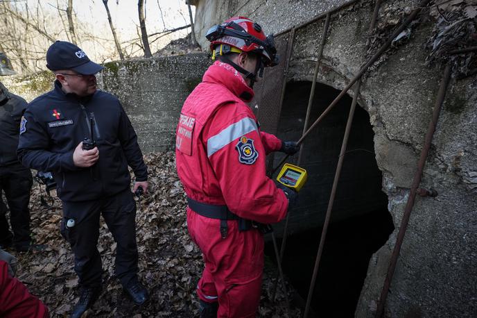 Reševalna akcija, Srbija, iskanje deklice Danke | Naslednja poteza policije naj bi bil pregled jezera v okolici mesta in kanalov, ki vodijo do tja. | Foto MUP Srbije