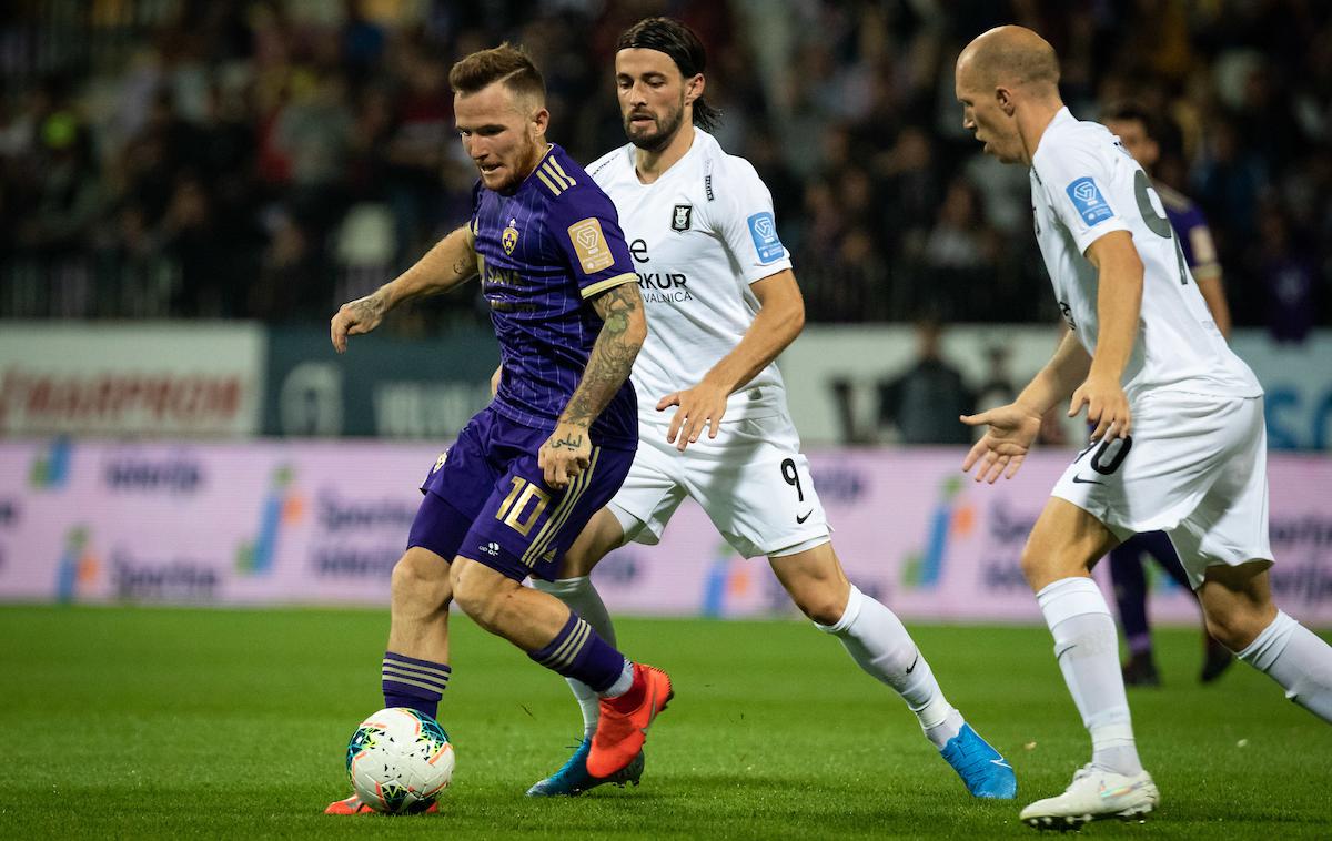 NK Maribor NK Olimpija | Prednostna naloga sestanka generalnih sekretarjev članic Uefe je zaključek tekmovanj v državnih ligah in pokalu. | Foto Blaž Weindorfer / Sportida