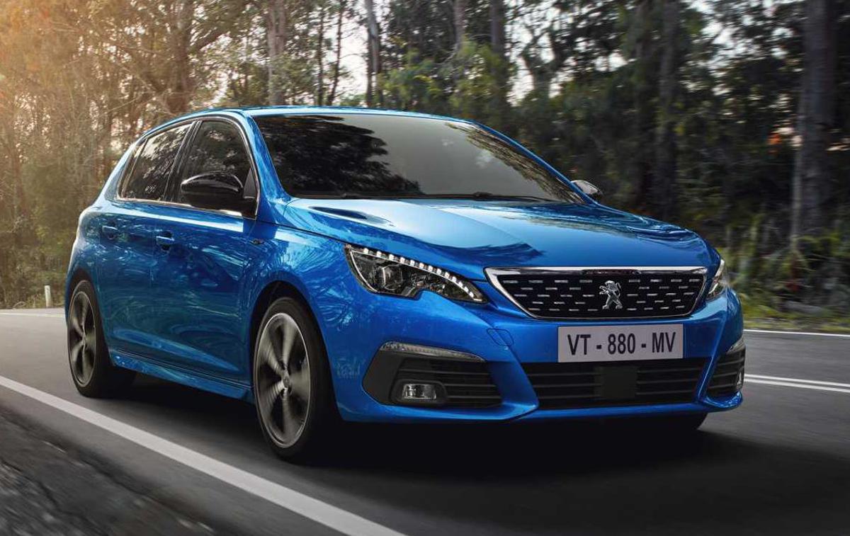 Peugeot 308 | Peugeot je 308 lansiral že pred sedmimi leti, zato je z vstopom v novo modelno leto pridobil nekaj tehnoloških novosti, ki pomagajo držati korak s tekmeci. | Foto Peugeot