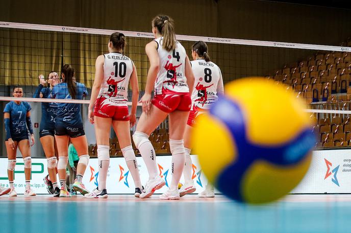 Nova KBM Maribor : Calcit Volley finale pokal Slovenije | Mariborčanke do zmage, a ne še di zaključnega turnirja. | Foto Matic Klanšek Velej/Sportida