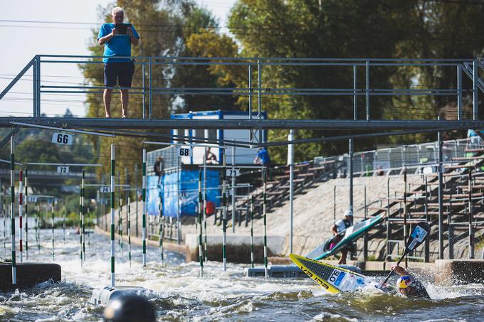 Peter Kauzer že vsa leta trenira pod budnim očesom svojega očeta (na mostu). | Foto: Grega Valančič / Sportida