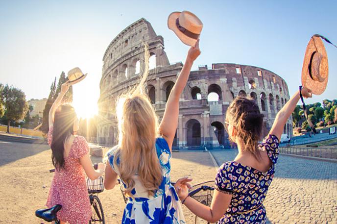 italija | Zeleno potrdilo najprej v papirnati obliki, nato sledi digitalna različica. | Foto Getty Images