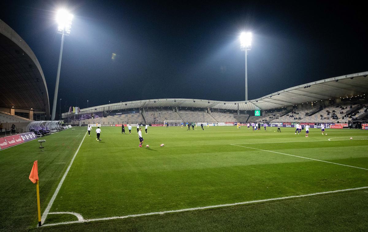 NK Maribor : NK Domžale, pokal Slovenije | Maribor bo moral plačati tisoč evrov. | Foto Blaž Weindorfer/Sportida