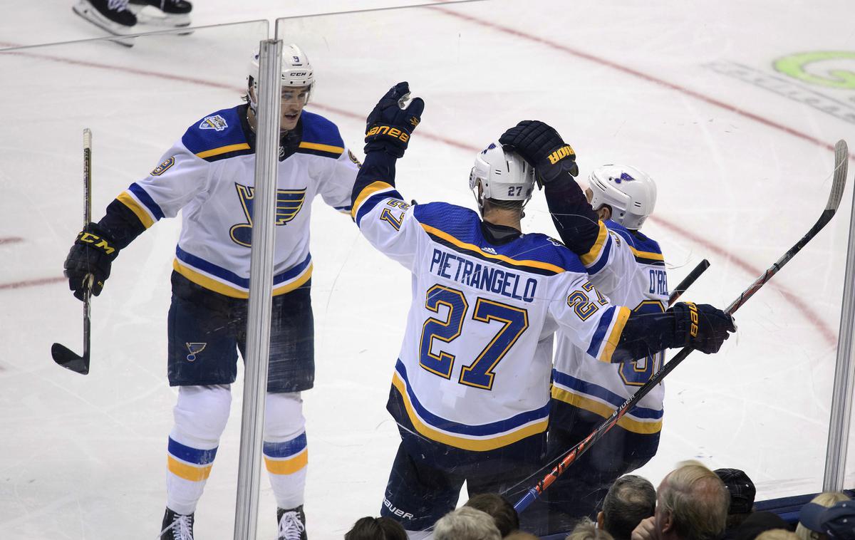 Alex Pietrangelo | Alex Pietrangelo je poskrbel za odločilni zadetek na tekmi med Columbusom in Buffalom. | Foto Reuters