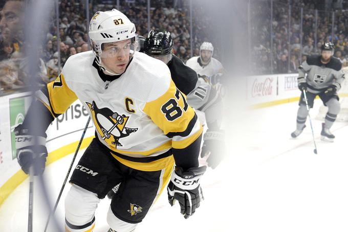 Sidney Crosby je predčasno končal sobotno pripravljalno tekmo in izpustil dva treninga.  | Foto: Reuters