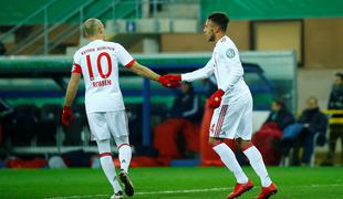 Bayern nasul šest golov in se sprehodil v polfinale