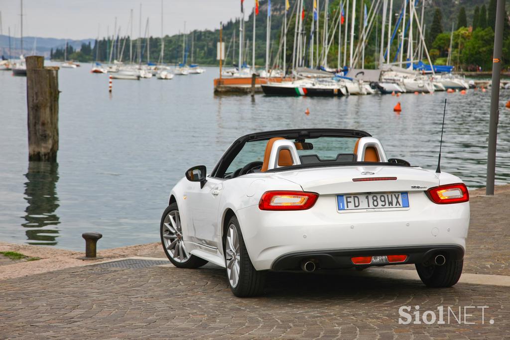 Fiat 124 spider - fotogalerija prve vožnje novega modela