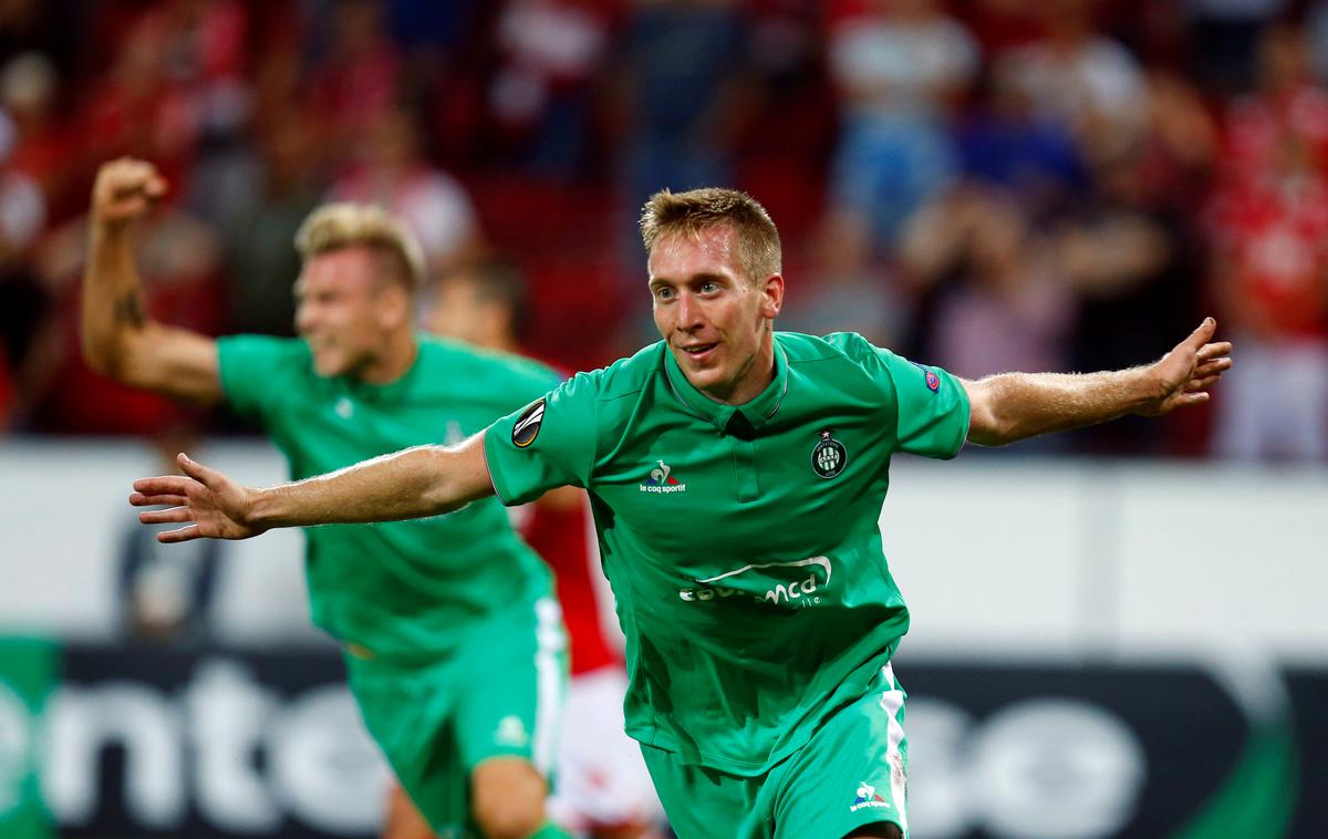 Robert Berić St. Etienne | Robert Berić je poskrbel za veliko slavje St. Etienna. | Foto Reuters