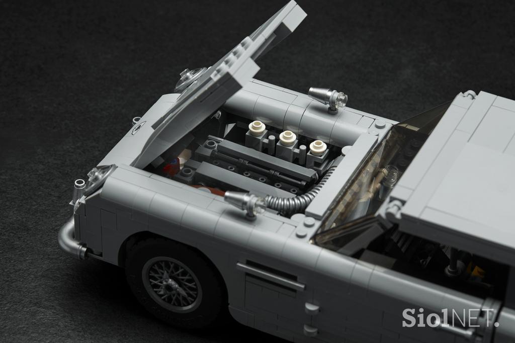 Aston Martin DB5 Lego