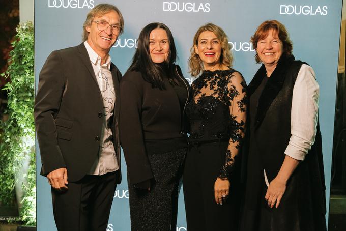 Mitja Sojer, Sojer d.o.o., Dijana Bičanić, direktorica prodaje Douglasa Hrvaške in Slovenije, Adrijana Bokan in Ana Slamič, Sojer d.o.o. | Foto: Douglas