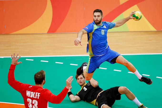 Na olimpijskih igrah je navdušil in bil z 22 goli na šestih tekmah najboljši slovenski strelec. Igral je praktično brez menjave. | Foto: Stanko Gruden, STA