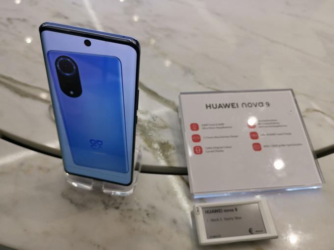 Pametni mobilni telefon Huawei nova 9 | Foto: Srdjan Cvjetović