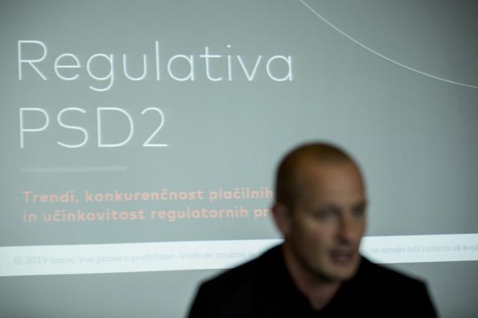 PSD2 je po mnenju nekaterih strokovnjakov za državljane EU podobnega pomena kot GDPR. V prvi vrsti jim prinaša hitrejšo, bolj zanesljivo in varnejšo storitev ter boljšo preglednost osebnih finančnih podatkov. | Foto: Ana Kovač