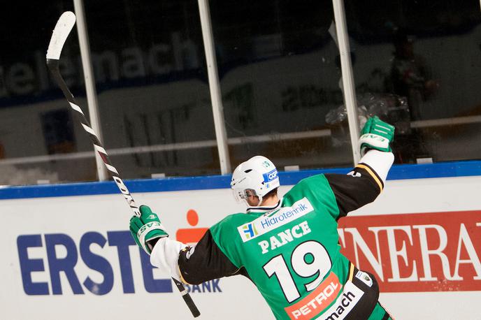 Žiga Pance | Žiga Pance se po sedmih letih vrača v Olimpijo. Za zmaje je zadnjič nastopal v sezoni 2012/13, a takrat še za drugi pravni subjekt (HDD Olimpija), s katerim je igral v ligi EBEL. | Foto Matic Klanšek Velej/Sportida