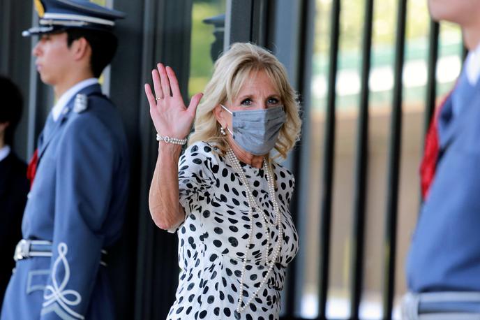 Jill Biden | Prva dama, ki je sicer prejela štiri odmerke cepiva proti covid-19, se je okužila med dopustom v Južni Karolini. | Foto Reuters