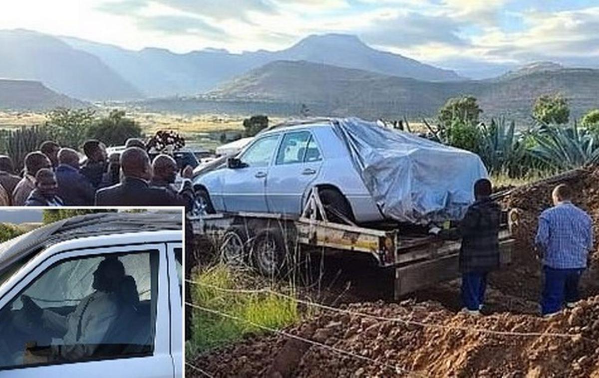 Pokop z mercedesom | Foto  Mfundo Nqata Bongela