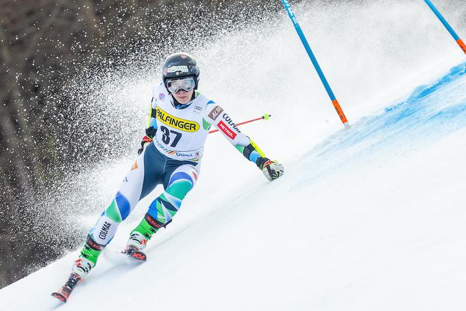 Tina Robnik na letošnji Zlati lisici v Kranjski Gori, ko je osvojila svoji zadnji dve točki v svetovnem pokalu. | Foto: Vid Ponikvar