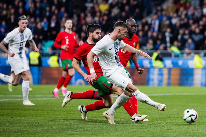 Adam Gnezda Čerin je zadel za vodstvo Slovenije z 1:0. | Foto: Grega Valančič/www.alesfevzer.com