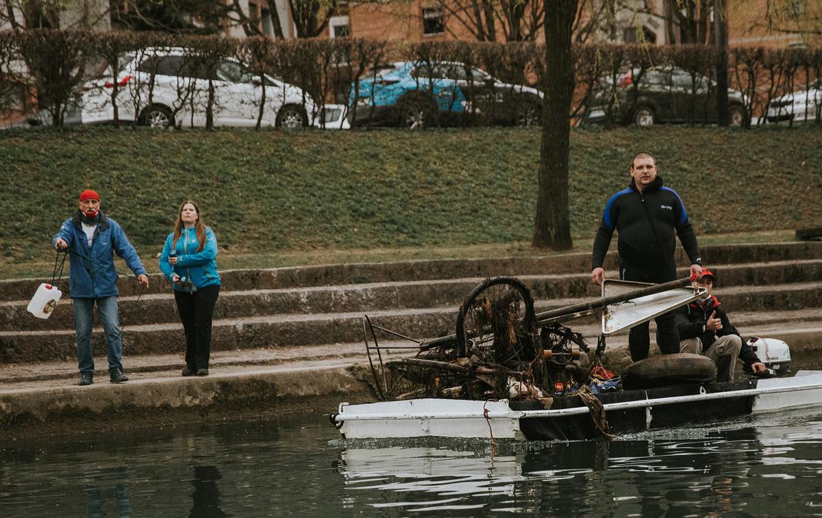 Čiščenje Ljubljanice | Foto Propiar