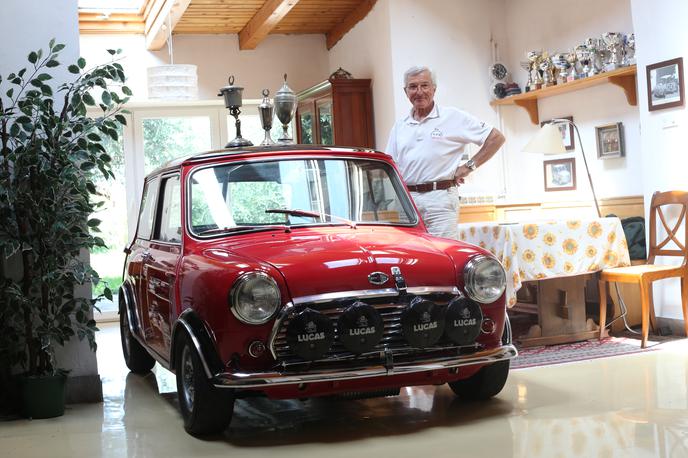 Mini cooper S Janko Slokar | Janko Slokar je s podobnim mini cooperjem S zmagal leta 1969 na prvi gorskohitrostni dirki na Gorjance.  | Foto Gregor Pavšič