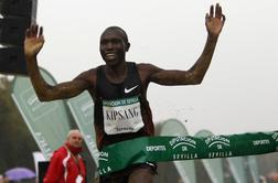 Kabuujeva blizu svetovnega rekorda, hiter tudi Kipsang