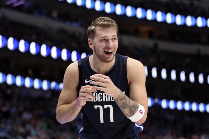 Luka Dončić | Luka Dončić je na prvih dveh tekmah skupaj dosegel že 59 točk. | Foto Reuters