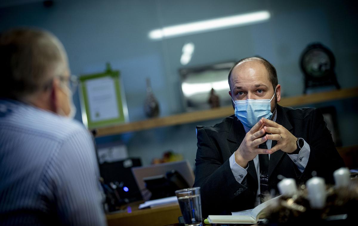 Janez Poklukar | Gre za zlorabo osebnih podatkov, poudarja nekdanji minister za zdravje in zdravnik Janez Poklukar. | Foto Ana Kovač