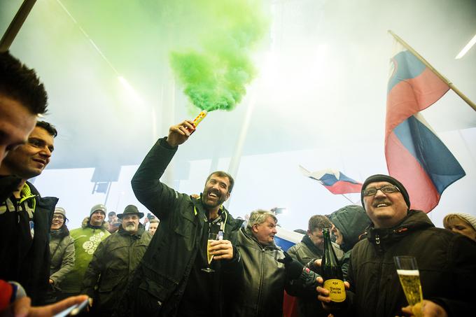 Veselin Vujović si je dal duška ob proslavljanju velikega brona za ponosno Slovenijo.
 | Foto: Grega Valančič/Sportida