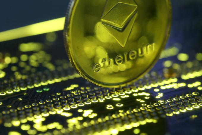 "Ethereum sicer podajam samo kot primer, ker ga danes poznajo skoraj vsi. Morda ga bo v prihodnosti zamenjala druga, še bolj prilagodljiva in vsestranska platforma." | Foto: Reuters