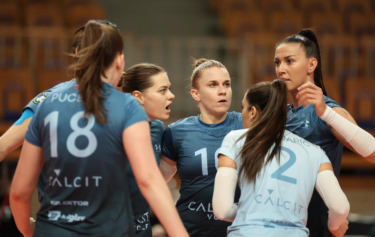 Calcit Volley, liga prvakinj | Branilke naslova iz Kamnika so se uvrstile v veliki finale. | Foto www.alesfevzer.com