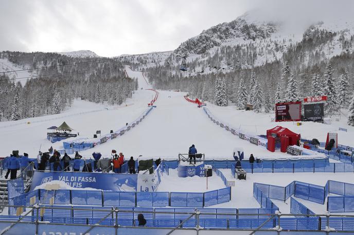 Val di Fassa, sobota | V noči na soboto je Val di Fasso zasul sneg. | Foto Guliverimage