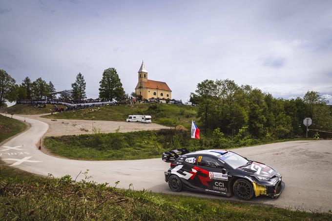 Sebastien Ogier ima po drugem dnevu dobrih 11 sekund zaostanka. | Foto: Guliverimage